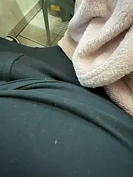 buri232 online show from March 3, 2025, 8:08 am