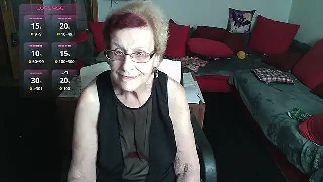 HeisseomaOriginal online show from October 27, 2025, 8:04 am