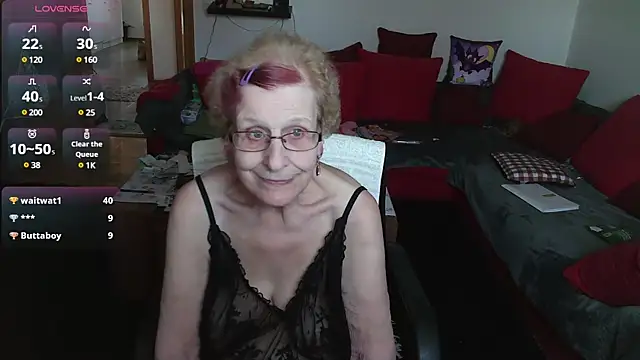 HeisseomaOriginal online show from March 2, 2025, 11:41 am