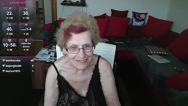 HeisseomaOriginal online show from March 10, 2025, 12:06 pm