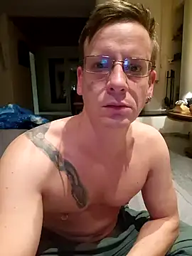 Snapshot of LanaSissy100 chatting on December 24, 2024, 12:22 am LanaSissy100 online show from December 24, 2024, 12:22 am