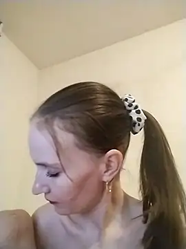 Snapshot of AimeeFair chatting on March 19, 2025, 5:06 pm AimeeFair online show from March 19, 2025, 5:06 pm