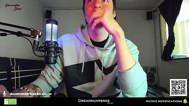 Snapshot of Headhunterdz chatting on February 26, 2025, 8:47 pm Headhunterdz online show from February 26, 2025, 8:47 pm