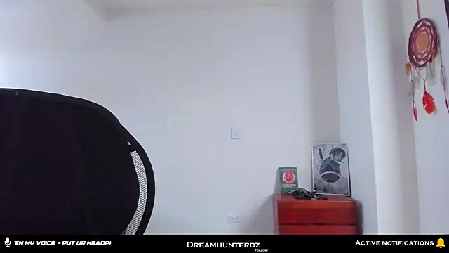 Snapshot of Headhunterdz chatting on October 7, 2025, 7:59 pm Headhunterdz online show from October 7, 2025, 7:59 pm