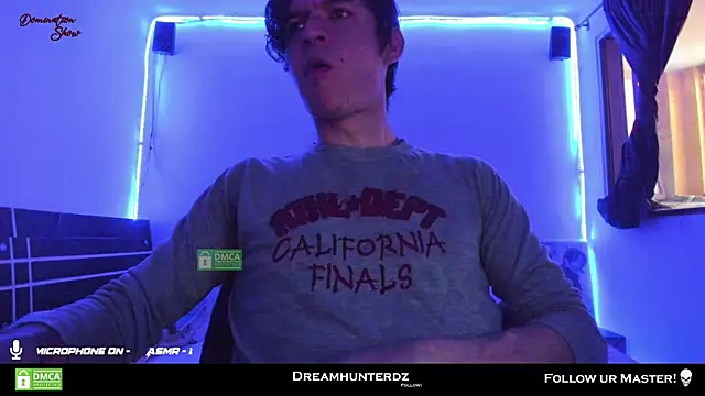 Snapshot of Headhunterdz chatting on February 20, 2025, 8:03 pm Headhunterdz online show from February 20, 2025, 8:03 pm