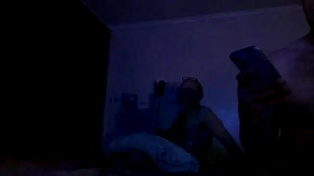 SoYouOwnMe1 online show from December 5, 2025, 12:37 pm