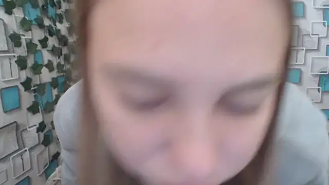 Snapshot of klerkarina chatting on October 6, 2025, 5:08 am klerkarina online show from October 6, 2025, 5:08 am