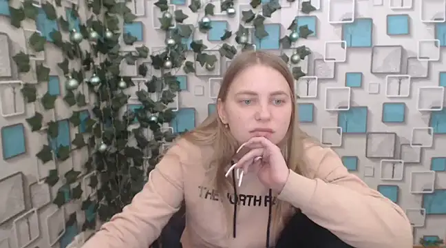 Snapshot of klerkarina chatting on January 21, 2025, 9:57 am klerkarina online show from January 21, 2025, 9:57 am