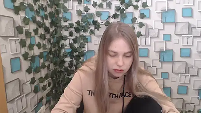 Snapshot of klerkarina chatting on February 24, 2025, 5:54 am klerkarina online show from February 24, 2025, 5:54 am