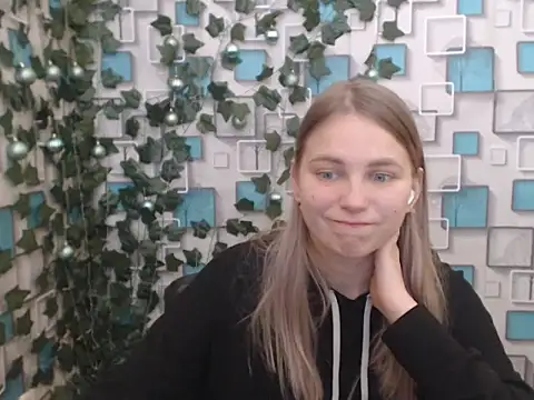 Snapshot of klerkarina chatting on January 9, 2025, 8:45 am klerkarina online show from January 9, 2025, 8:45 am