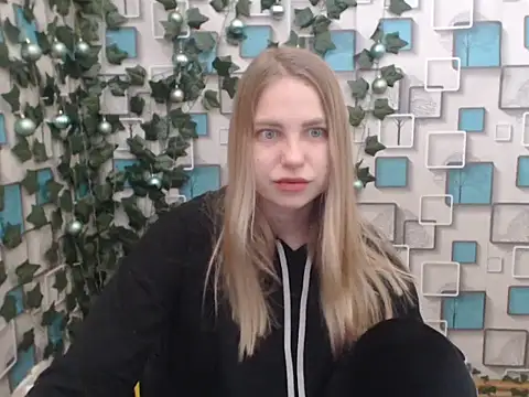 Snapshot of klerkarina chatting on January 17, 2025, 5:42 am klerkarina online show from January 17, 2025, 5:42 am