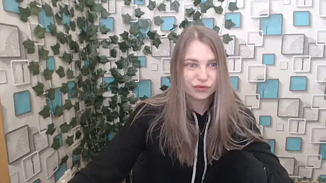 Snapshot of klerkarina chatting on February 22, 2025, 5:44 am klerkarina online show from February 22, 2025, 5:44 am