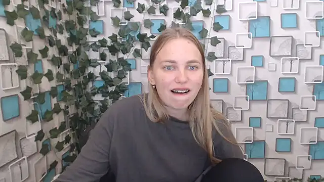 Snapshot of klerkarina chatting on September 21, 2025, 4:50 am klerkarina online show from September 21, 2025, 4:50 am