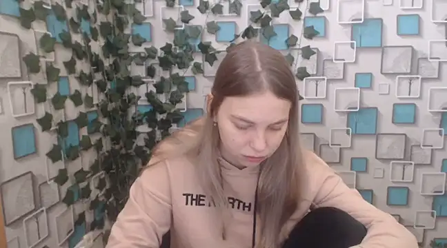 Snapshot of klerkarina chatting on February 8, 2025, 6:01 am klerkarina online show from February 8, 2025, 6:01 am