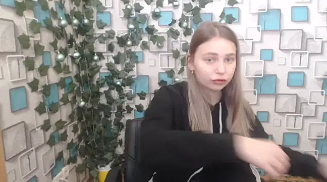 Snapshot of klerkarina chatting on February 6, 2025, 6:29 am klerkarina online show from February 6, 2025, 6:29 am