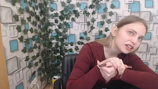 Snapshot of klerkarina chatting on March 9, 2025, 5:55 am klerkarina online show from March 9, 2025, 5:55 am