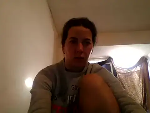 Snapshot of Tamilashaa chatting on February 16, 2025, 7:37 am Tamilashaa online show from February 16, 2025, 7:37 am