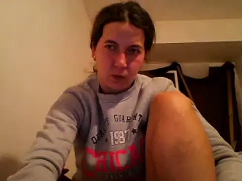 Snapshot of Tamilashaa chatting on February 13, 2025, 6:26 pm Tamilashaa online show from February 13, 2025, 6:26 pm