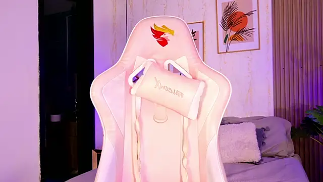 CameronCollins  online show from February 24, 2026, 5:25 pm