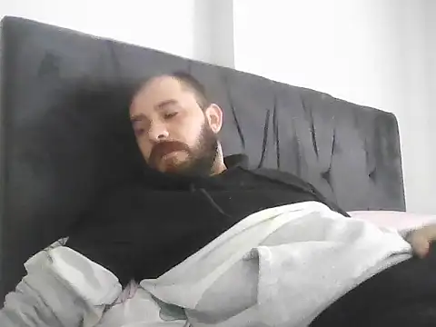 Snapshot of NiiiRvaNaa chatting on November 14, 2025, 5:55 am NiiiRvaNaa online show from November 14, 2025, 5:55 am