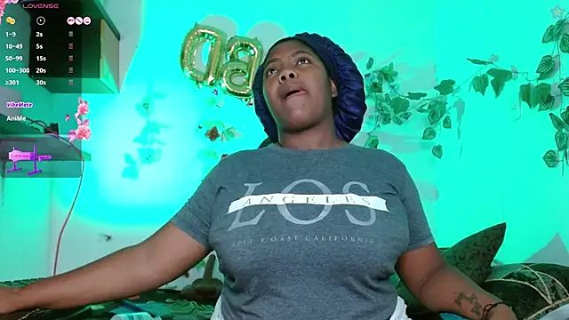 Snapshot of niawk_ chatting on April 10, 2026, 4:25 pm niawk online show from April 10, 2026, 4:25 pm