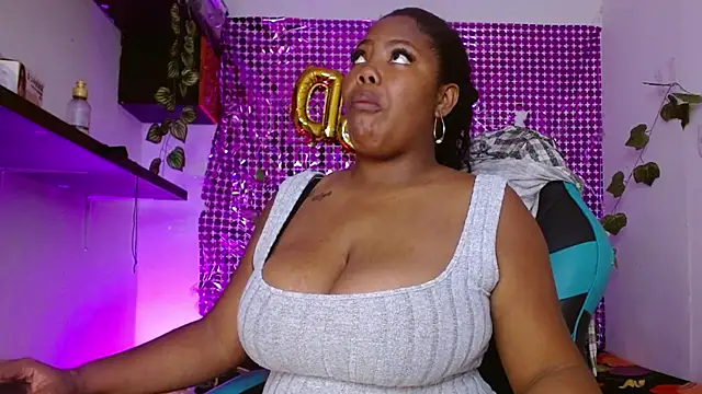 Snapshot of niawk_ chatting on March 5, 2026, 3:52 pm niawk online show from March 5, 2026, 3:52 pm