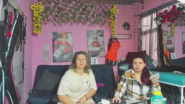 Snapshot of lesbiancuple chatting on May 21, 2026, 1:08 pm lesbiancuple online show from May 21, 2026, 1:08 pm