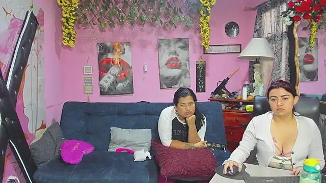 Snapshot of lesbiancuple chatting on April 28, 2026, 12:09 pm lesbiancuple online show from April 28, 2026, 12:09 pm