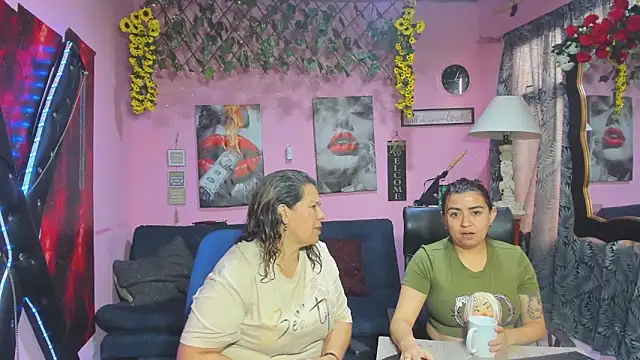 Snapshot of lesbiancuple chatting on April 20, 2026, 12:30 pm lesbiancuple online show from April 20, 2026, 12:30 pm