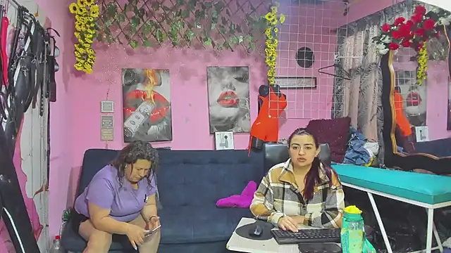 Snapshot of lesbiancuple chatting on May 19, 2026, 12:23 pm lesbiancuple online show from May 19, 2026, 12:23 pm