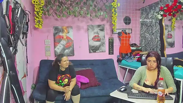 Snapshot of lesbiancuple chatting on May 13, 2026, 1:56 am lesbiancuple online show from May 13, 2026, 1:56 am