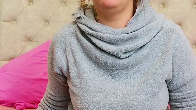 Snapshot of KarinaNoir chatting on April 9, 2026, 4:03 am KarinaNoir online show from April 9, 2026, 4:03 am