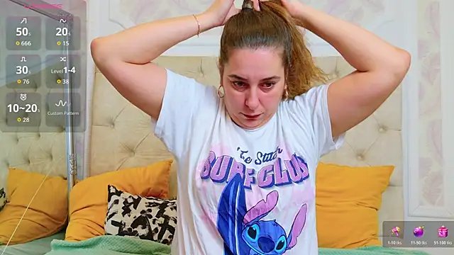 KarinaNoir online show from November 14, 2025, 5:22 am