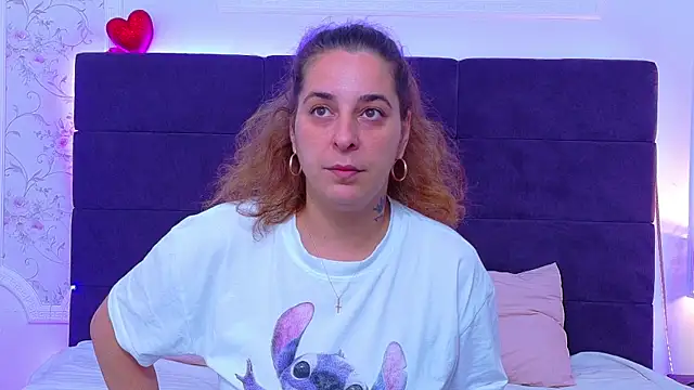 Snapshot of KarinaNoir chatting on July 13, 2026, 3:50 am KarinaNoir online show from July 13, 2026, 3:50 am
