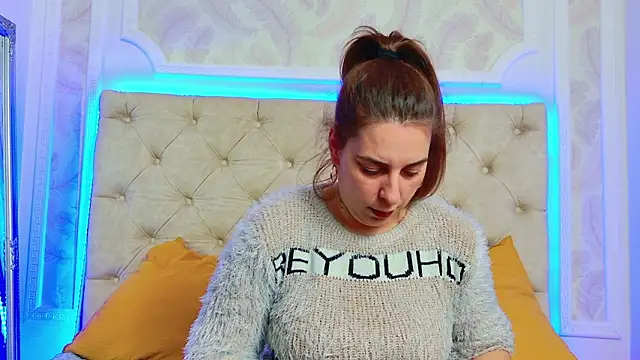 Snapshot of KarinaNoir chatting on March 21, 2026, 5:08 am KarinaNoir online show from March 21, 2026, 5:08 am