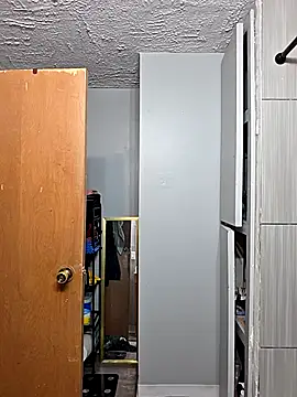 AriannaPena online show from November 21, 2025, 9:25 pm