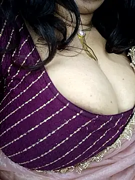 Snapshot of SIDDHAA--897 chatting on March 8, 2026, 4:32 pm SIDDHAA--897 online show from March 8, 2026, 4:32 pm