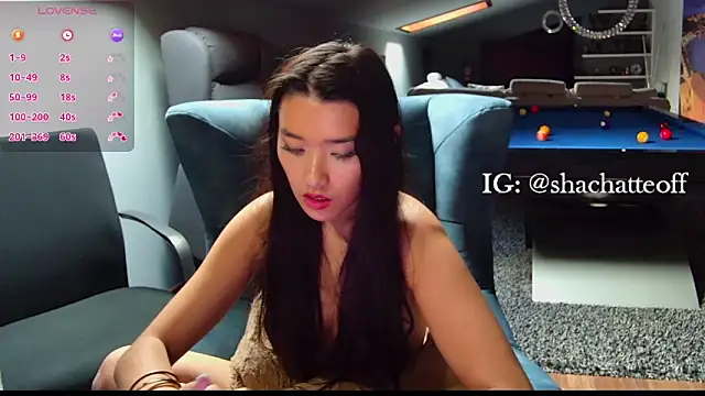 shachatteof online show from October 28, 2025, 9:41 am