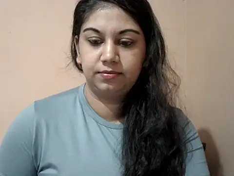 bellachow10 online show from May 25, 2026, 6:12 am