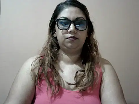 bellachow10 online show from October 27, 2025, 7:31 am