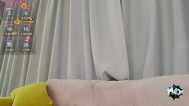 crystalmoon    online show from February 19, 2025, 10:42 pm