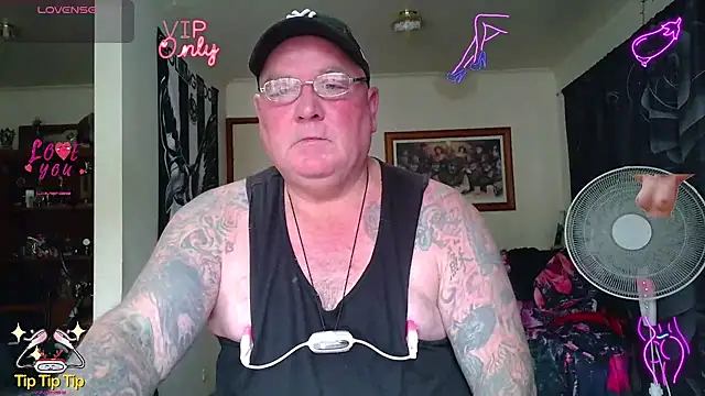 Snapshot of HOTANAL chatting on May 3, 2026, 1:44 am HOTANAL online show from May 3, 2026, 1:44 am