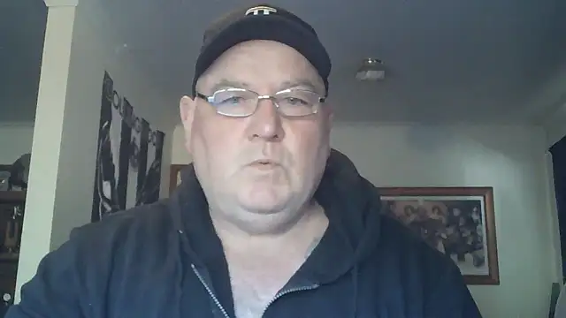 Snapshot of HOTANAL chatting on October 14, 2025, 10:31 pm HOTANAL online show from October 14, 2025, 10:31 pm