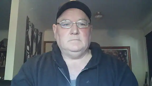 Snapshot of HOTANAL chatting on October 12, 2025, 9:49 pm HOTANAL online show from October 12, 2025, 9:49 pm