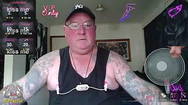 Snapshot of HOTANAL chatting on May 20, 2026, 1:57 am HOTANAL online show from May 20, 2026, 1:57 am