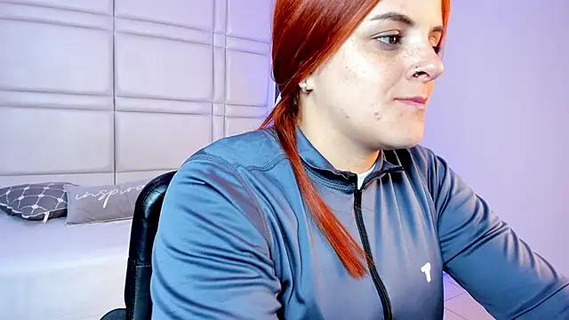 kimbrownn online show from April 15, 2026, 11:27 am