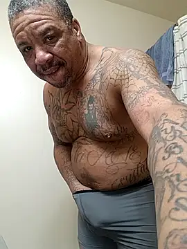 Snapshot of yellowwetfox chatting on February 18, 2026, 3:19 pm yellowwetfox online show from February 18, 2026, 3:19 pm