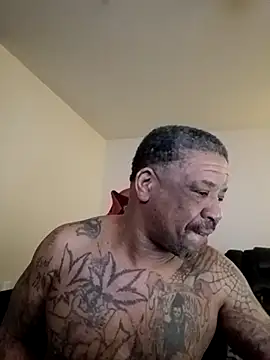 yellowwetfox online show from March 18, 2026, 1:46 pm