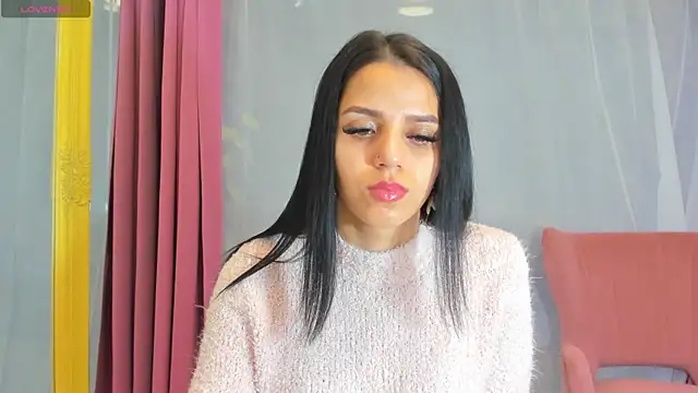 Snapshot of Sarabecker chatting on November 27, 2025, 9:43 am Sarabecker online show from November 27, 2025, 9:43 am