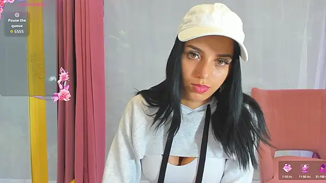 Snapshot of Sarabecker chatting on September 10, 2025, 8:24 am Sarabecker online show from September 10, 2025, 8:24 am